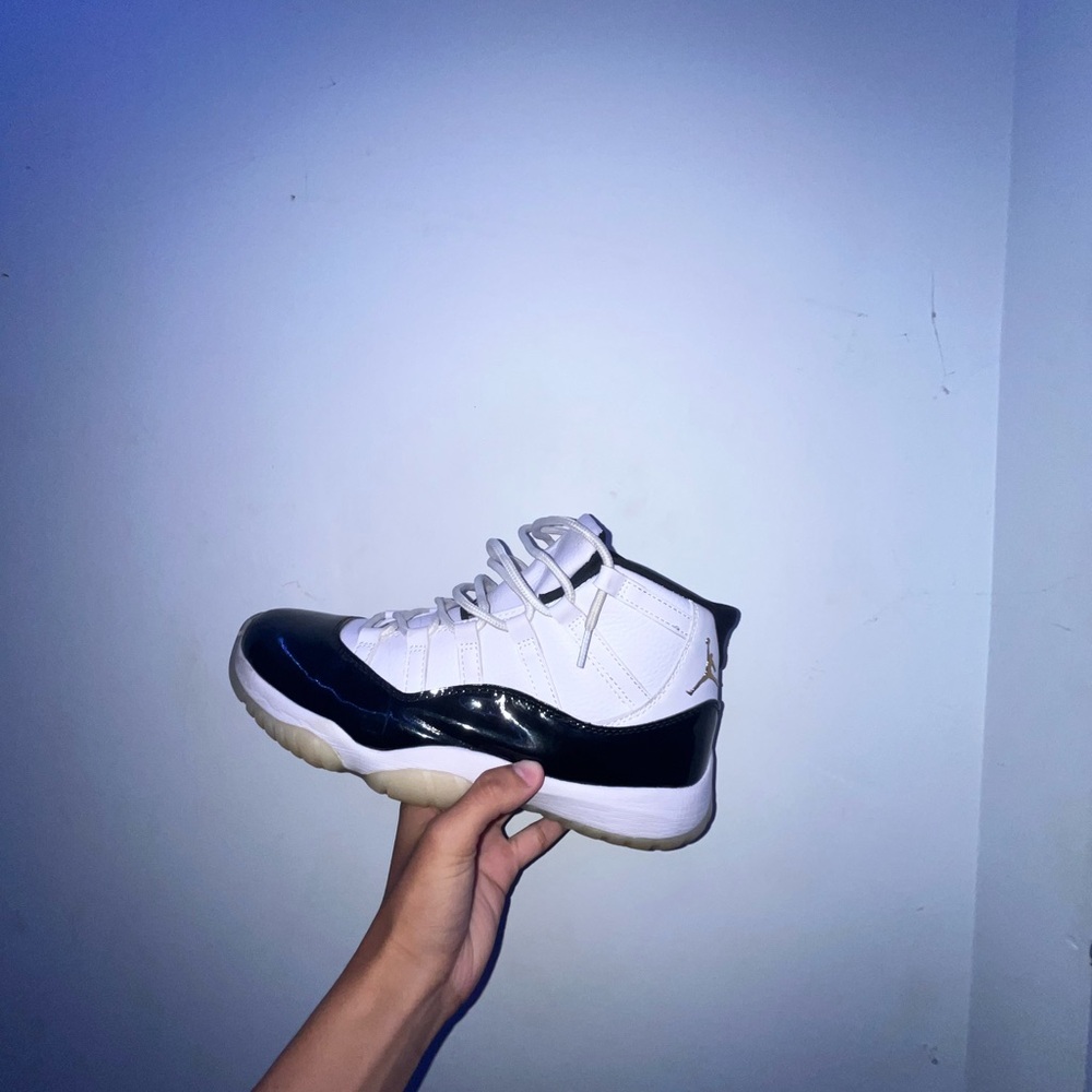 Men’s Jordan 11 gratitude